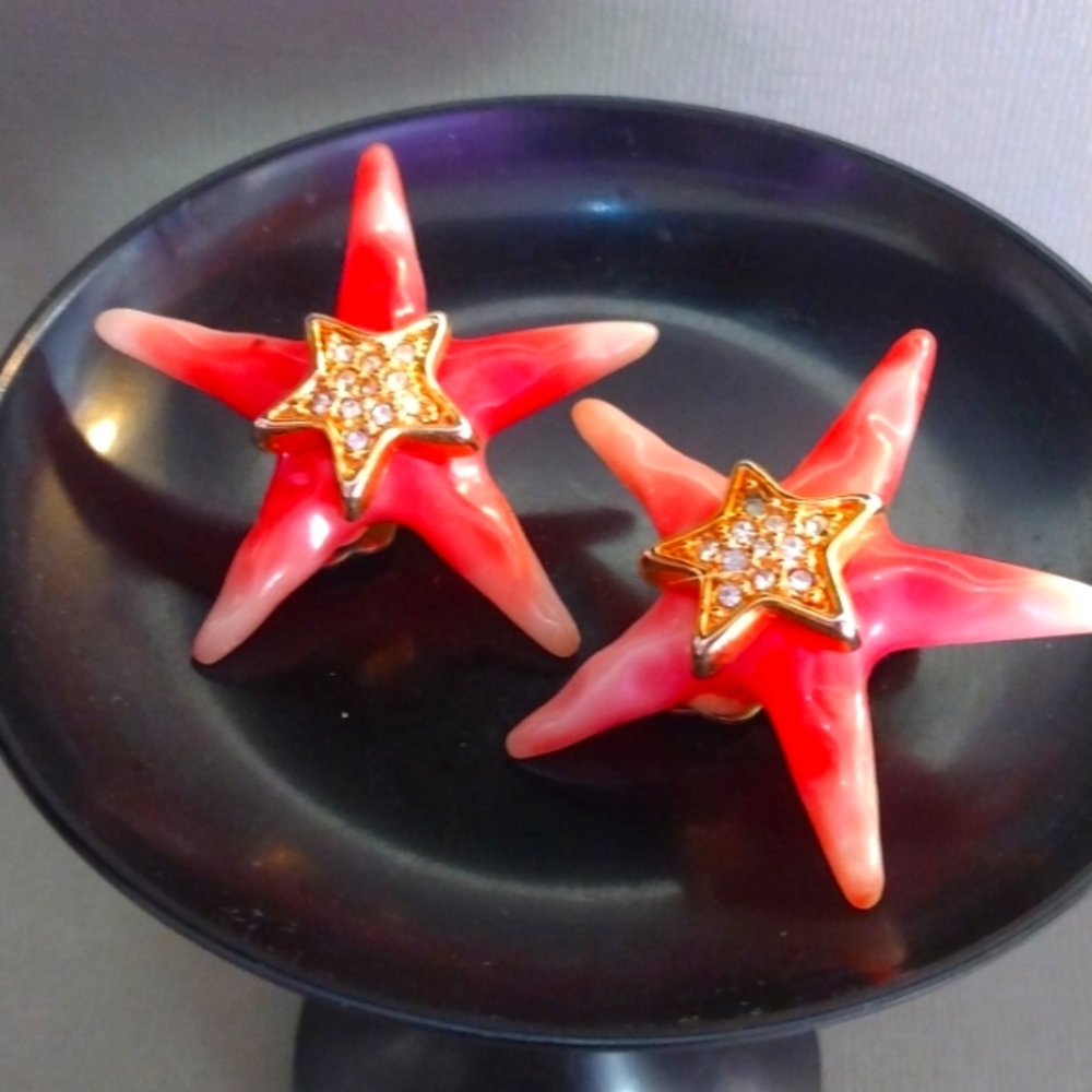 Starfish clip-on earrings